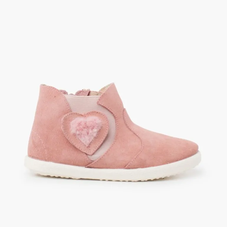Menina Pisamonas Bota Elastico Lateral Coracao Pelinho