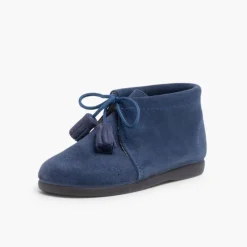 Menino Pisamonas Botas Camurca Com Picotado E Berloques
