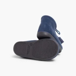 Menino Pisamonas Botas Camurca Com Picotado E Berloques