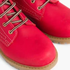 Menino Pisamonas Botas De Montanha Criancas E Adultos