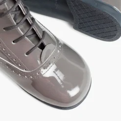 Menina Pisamonas Botas Verniz Atacadores
