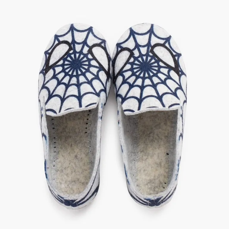 Menino Pisamonas Pantufas Crianca Teia Aranha