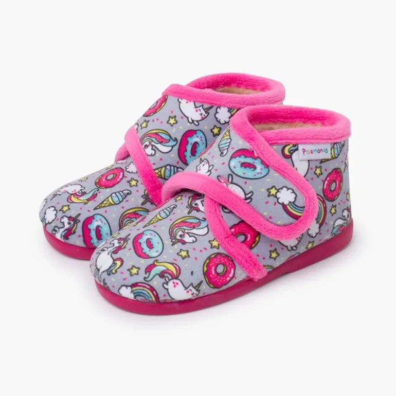Menino Pisamonas Pantufas Criancas Desenhos