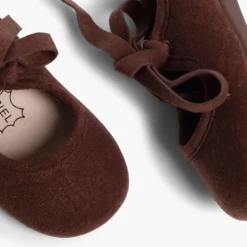 Menina Pisamonas Sapatos Tipo Camurca Nortenas Com Laco